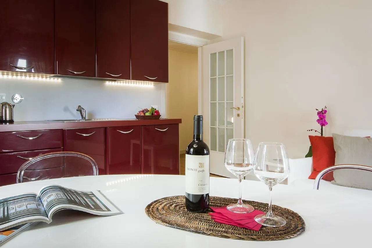 Apartments Florence - Le Por Santa Maria 0*,