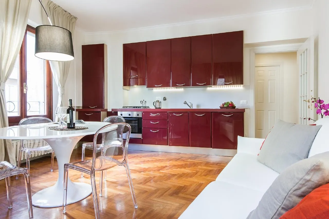 Apartments Florence - Le Por Santa Maria 0*,