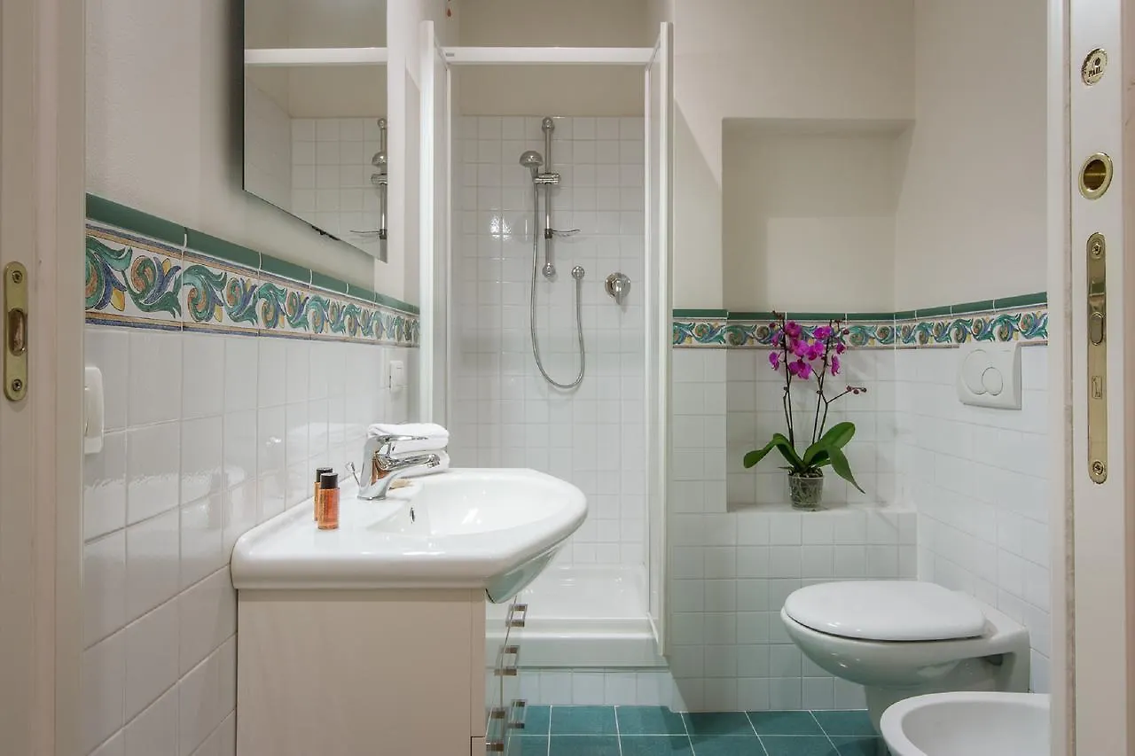 Apartments Florence - Le Por Santa Maria Italy